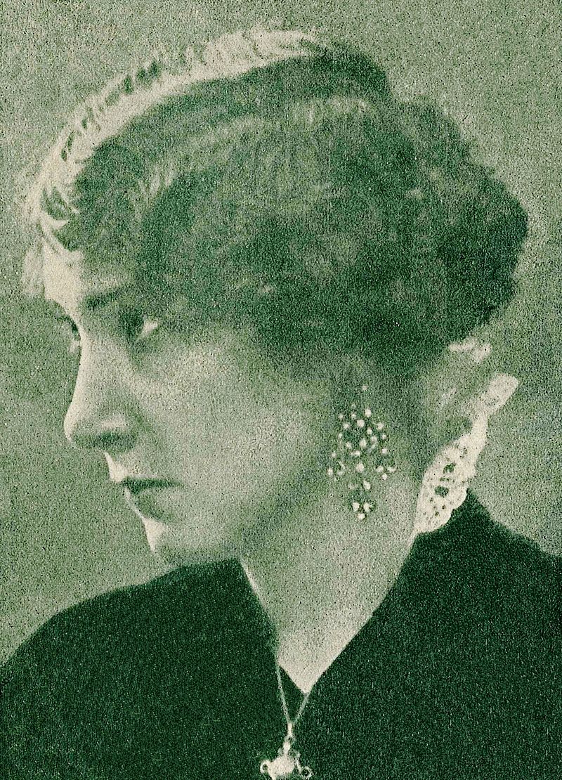 Brita von Horn avbildad i tidskriften Hela världen (nr 1, 1918). Fotograf okänd (Wikimedia Commons)
