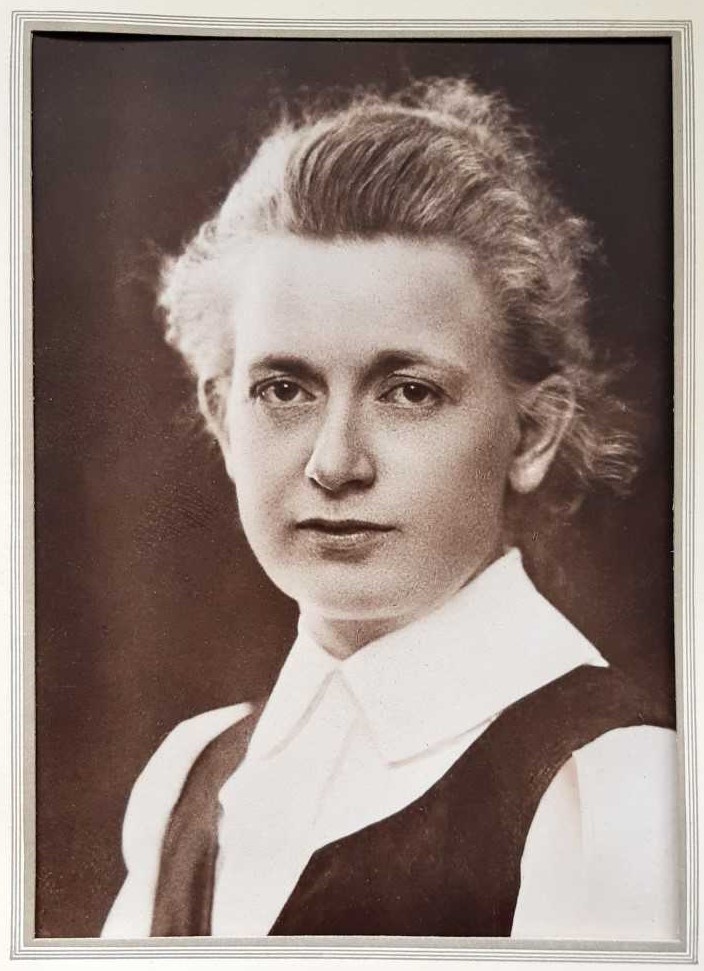 Märta Jörgensen. Photographer and year unknown (privately owned image)