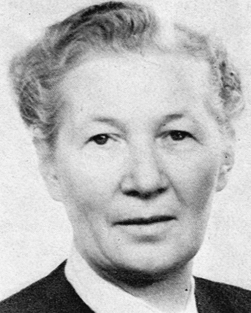Helga Sjöstrand. Fotograf och år okänt. Bildkälla: Svenskt Porträttarkiv (CC-BY-SA 4.0)