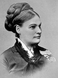 Lea Ahlborn. Photographer and year unknown. Image source: Wikimedia Commons