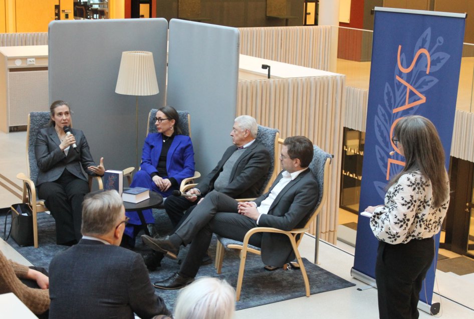 SAOL15 boksläpp - panelsamtal